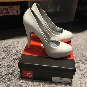 G by Guess white high heels, size 8, small mark on left front (see picture)